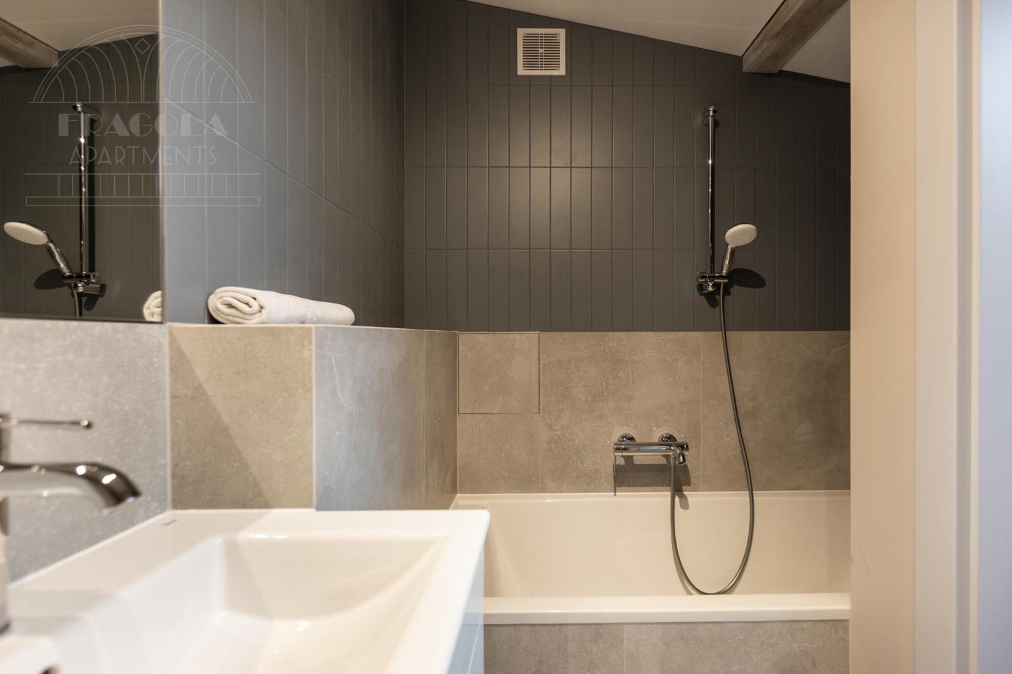 Spacious Apartment 11 Pax, Vistula River - Fragola Apartments คราคูฟ ภายนอก รูปภาพ